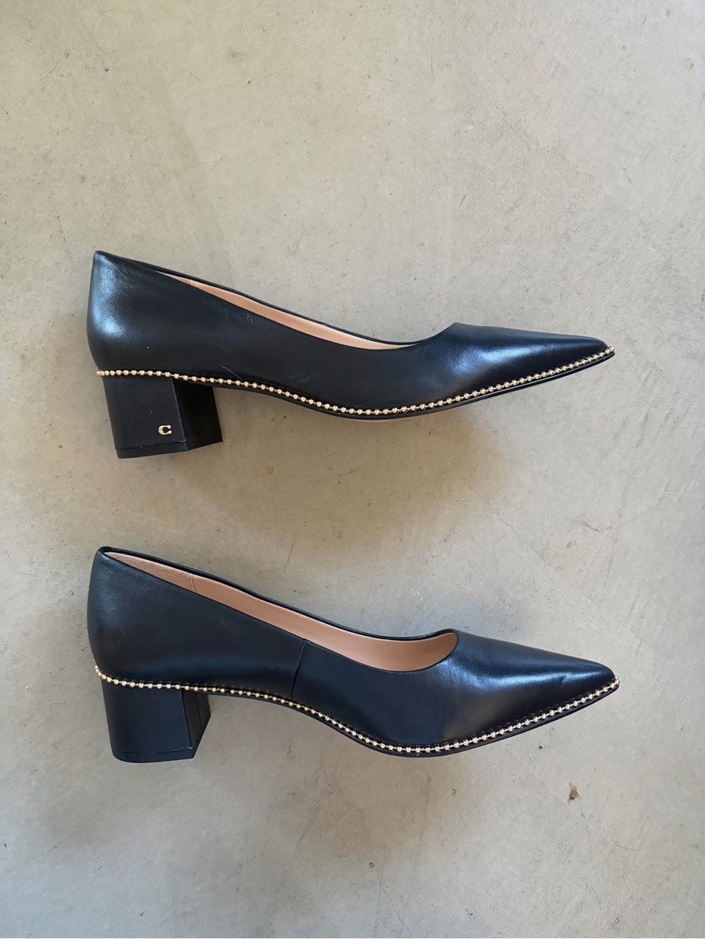 Coach Willa Pump